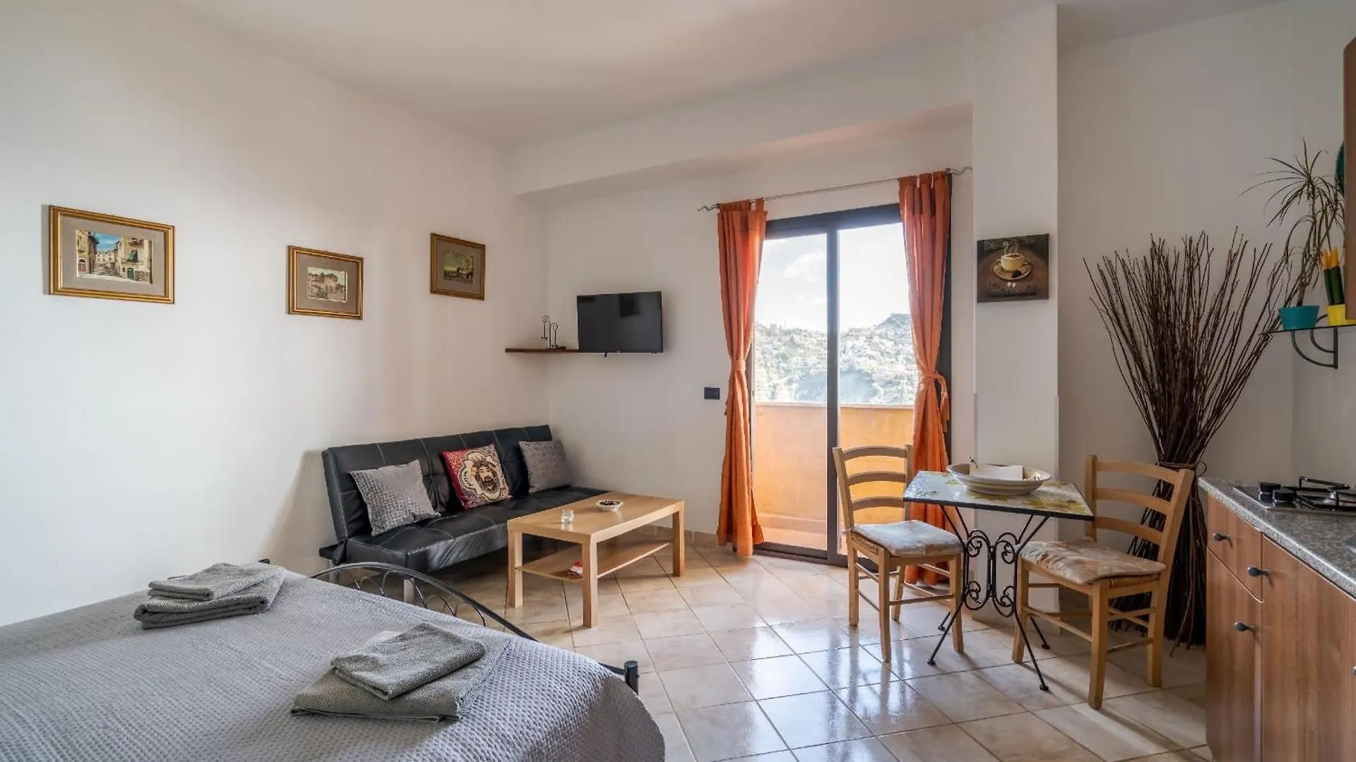 The Lemon Tree Apartment Taormina Italy
