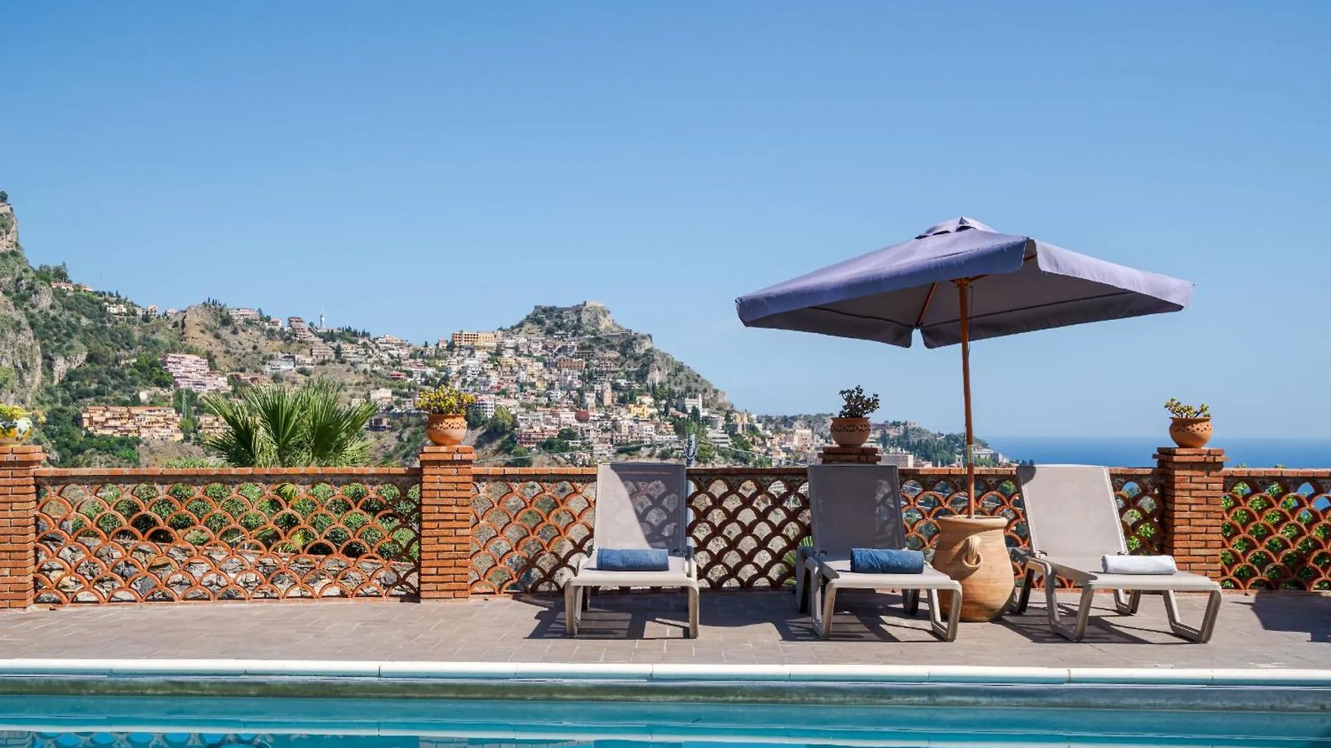 The Lemon Tree Apartment Taormina