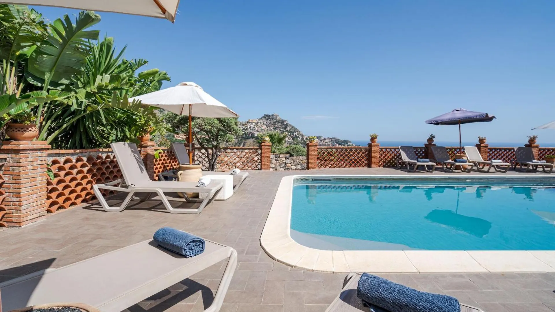 The Lemon Tree Apartment Taormina