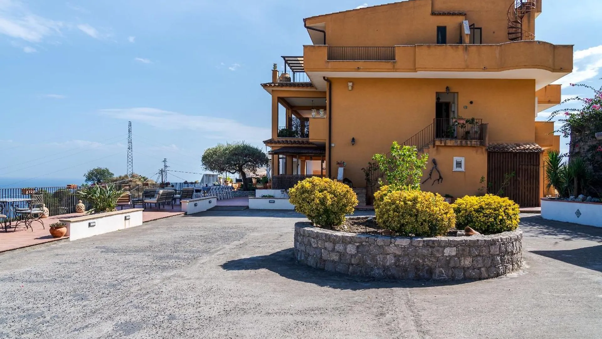 The Lemon Tree Apartment Taormina