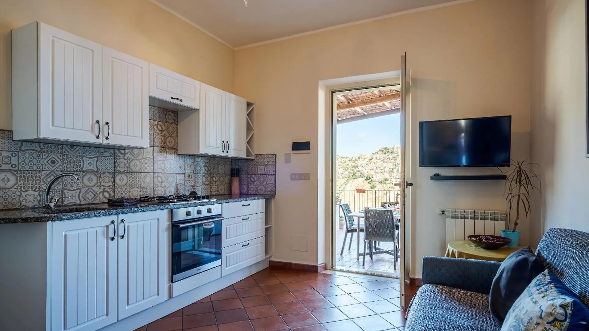 The Lemon Tree Apartment Taormina