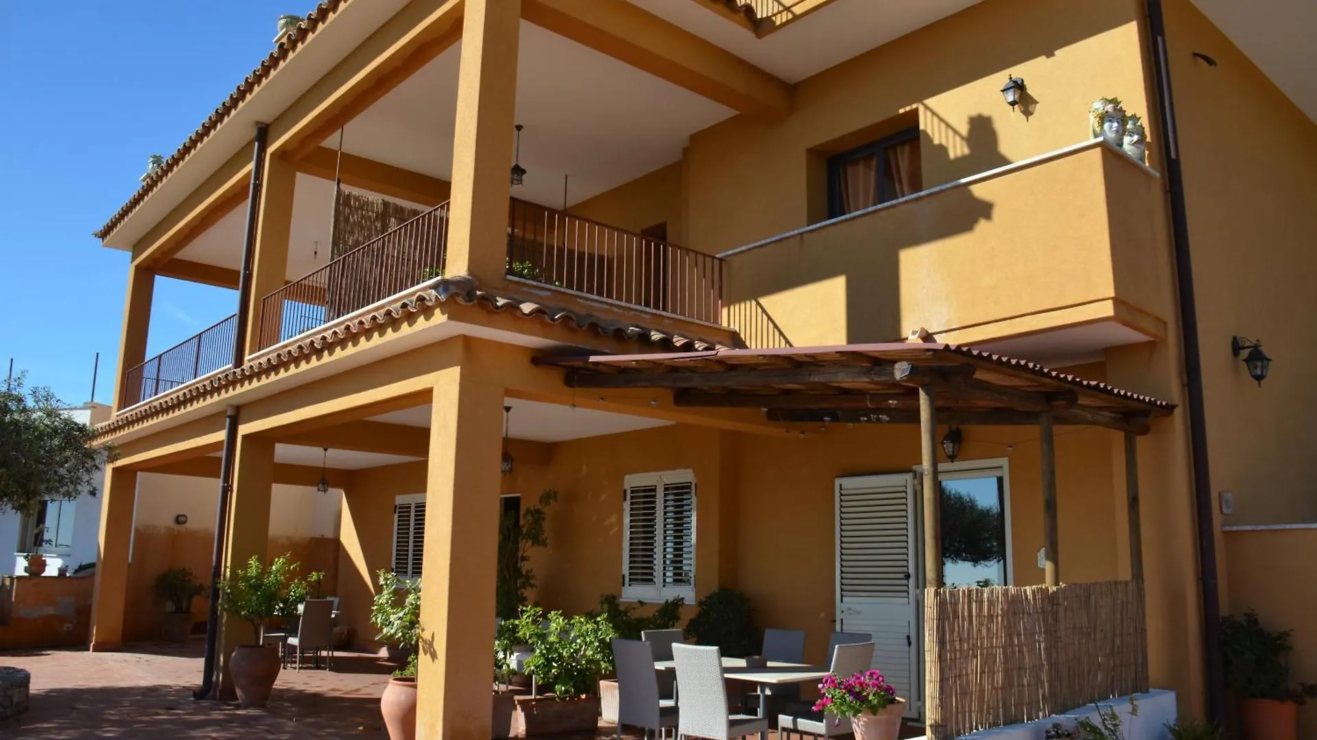 The Lemon Tree Apartment Taormina